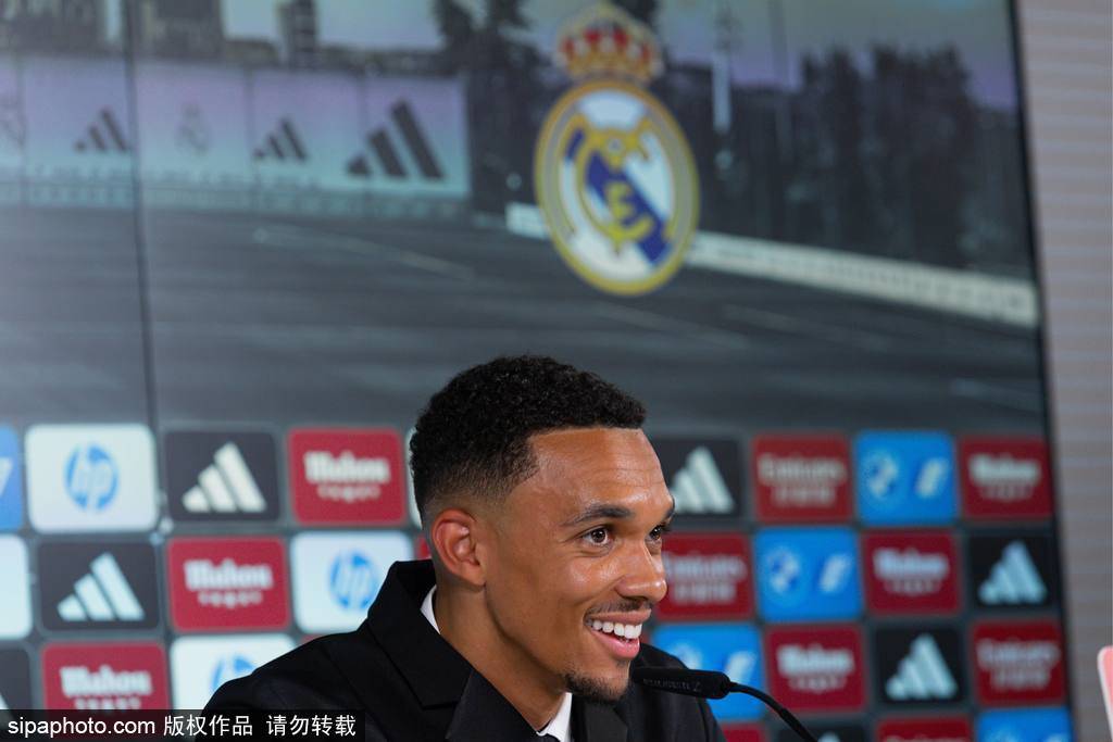 莱比锡主场逆转波尔多,完成关键胜利,引发热议 莱比锡主场逆转波尔多,完成关键胜利,引发热议