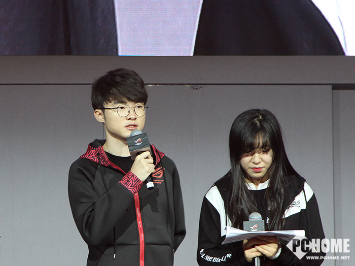 FLY轻取MAD,Faker关键团战开团秒人强强对话入围赛,强势挺进下一轮 FLY轻取MAD,Faker关键团战开团秒人强强对话入围赛,强势挺进下一轮