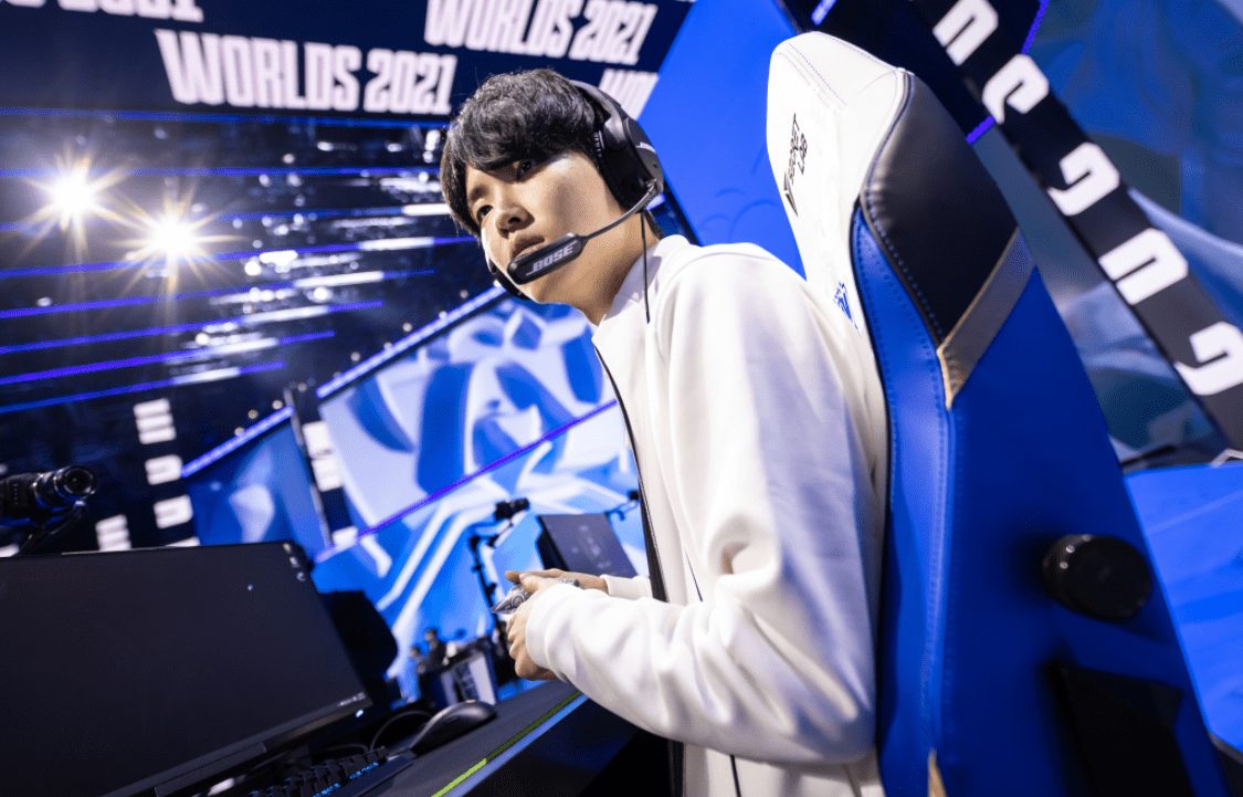 DRX横扫TSM，Chovy操刀奇招英雄翻盘鏖战多局2025世界赛，留下经典瞬间的简单介绍