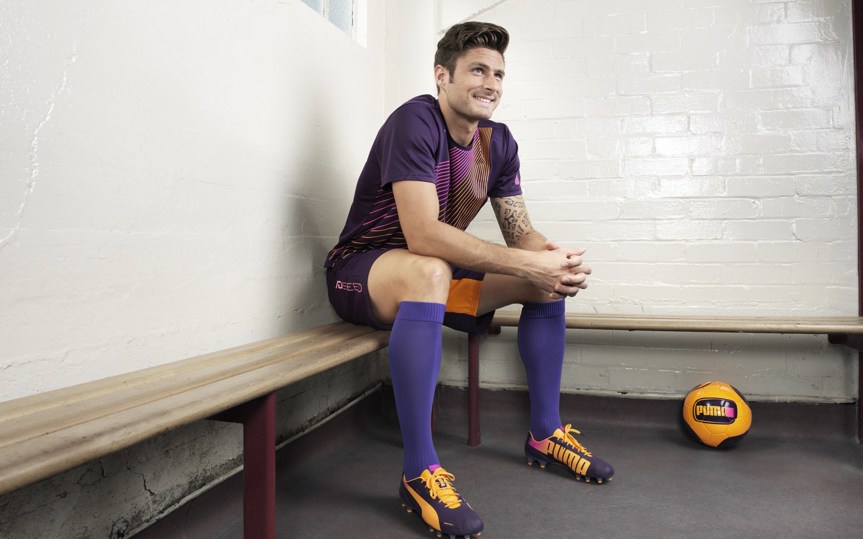 隐形引擎，戈麦斯如何用不完美的智慧，撬动胜利天平